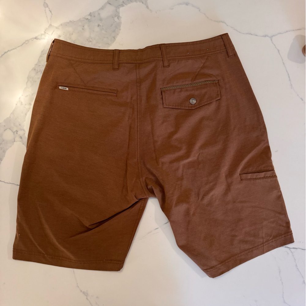 Linksoul Golf Shorts - Picture 3 of 4